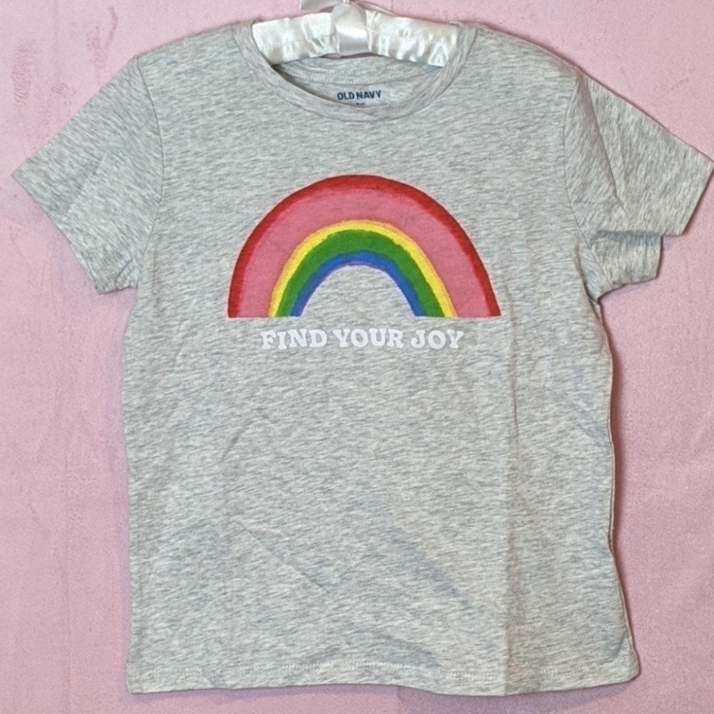 Old Navy Heather Gray Short Sleeve Rainbow Find Your Joy Tee size Medium 8